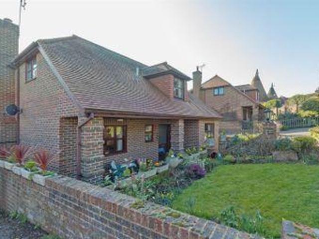 House for sale in Oad Street, Kent