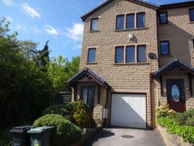 House for sale in Dewsbury, West Yorkshire