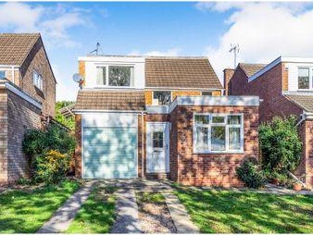 House for sale in Green Close, Warwickshire