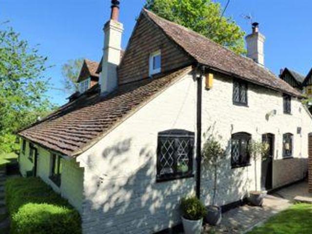 House for sale in Littlecote, West Sussex