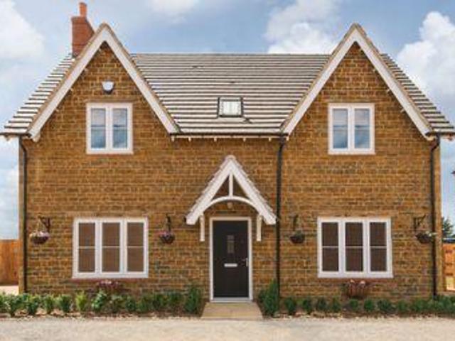 House for sale in Northampton, Northamptonshire