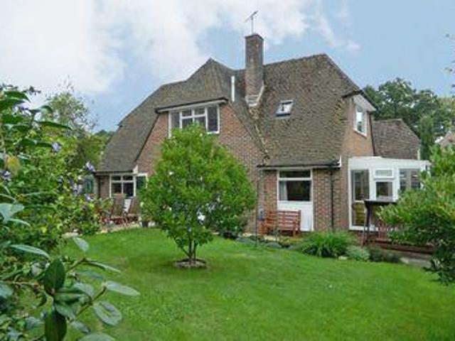 House for sale in Littlecote, West Sussex