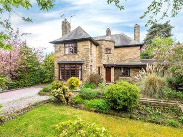 House for sale in Batley, West Yorkshire