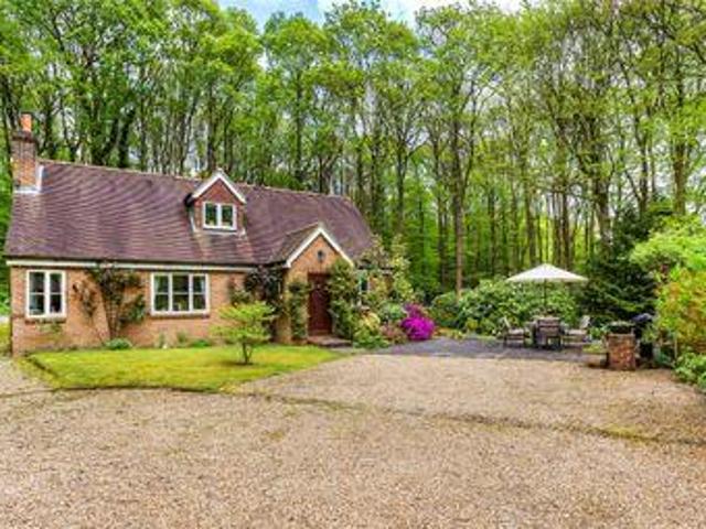 House for sale in Pachesham Park, Surrey
