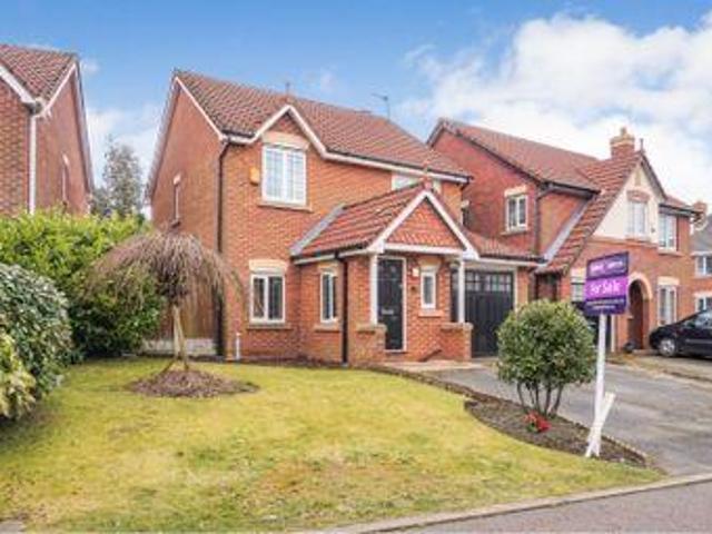 House for sale in Roby Mill, Lancashire
