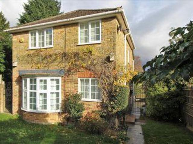 House for sale in Farnham, Waverley