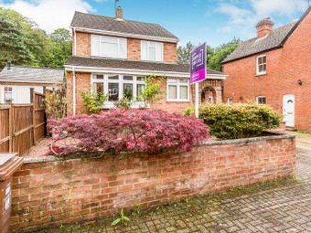 House for sale in Crowthorne