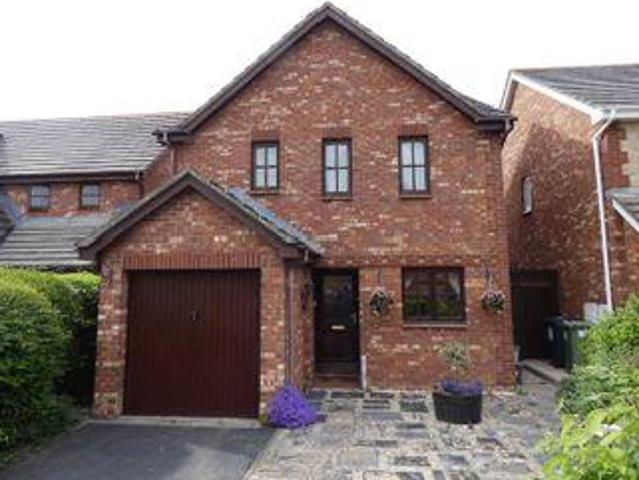 House for sale in Gloucester, Gloucestershire