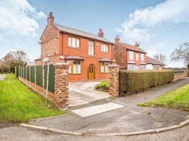 House for sale in Widnes, Liverpool City Region