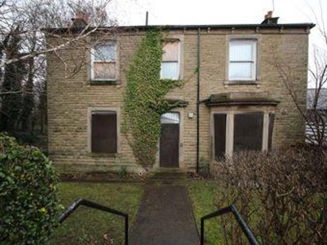 House for sale in Dewsbury, West Yorkshire