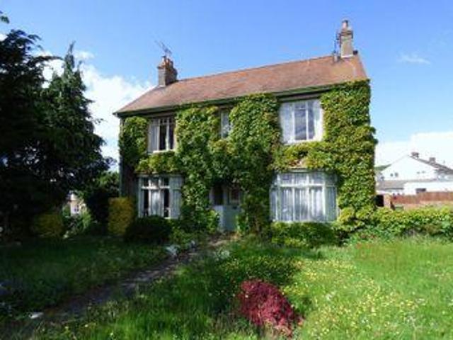 House for sale in Bromsberrow Heath, Gloucestershire