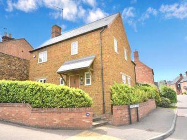 House for sale in Kettering, North Northamptonshire