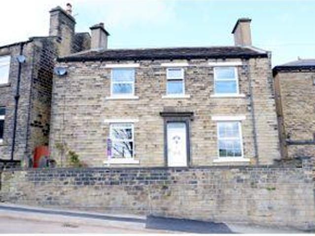 House for sale in Huddersfield, West Yorkshire