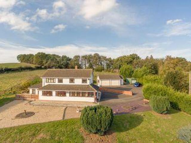House for sale in Kingswinford, West Midlands