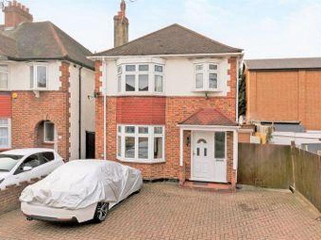 House for sale in Royal Borough of Kingston upon Thames, Greater London