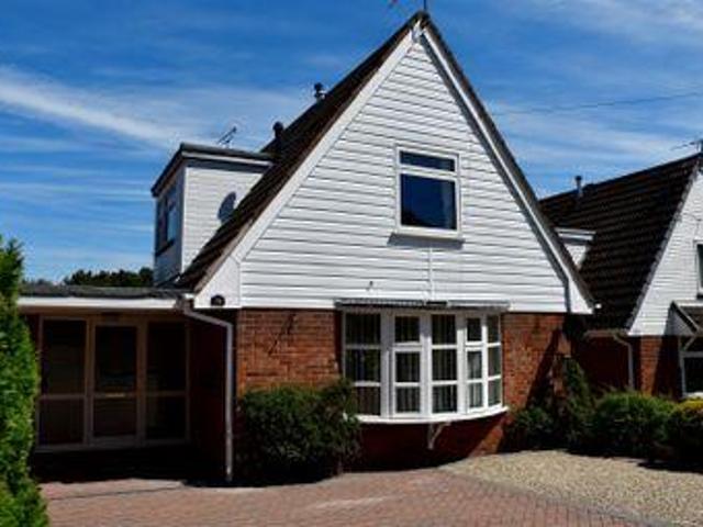 House for sale in Wrexham, Cymru / Wales