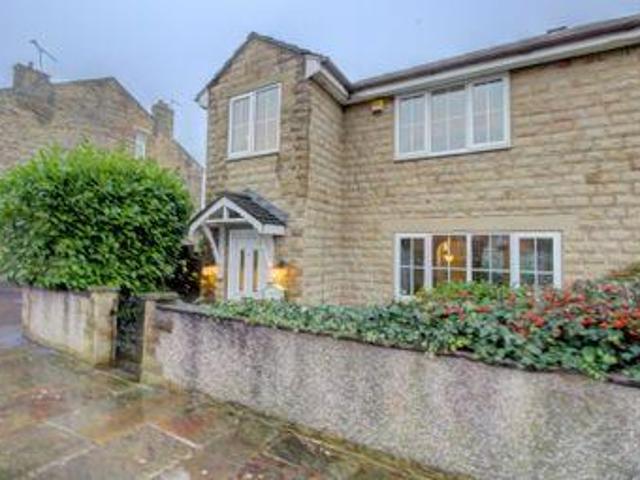 House for sale in Pudsey, West Yorkshire