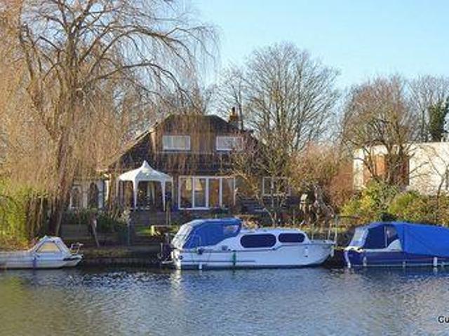 House for sale in Row Town, Surrey