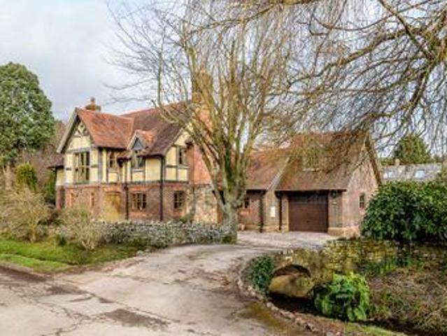 House for sale in Bromsberrow Heath, Gloucestershire