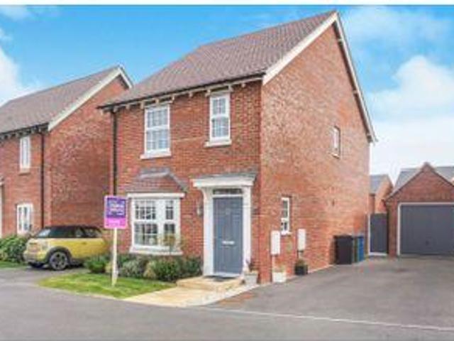 House for sale in Elmfield, Leicestershire