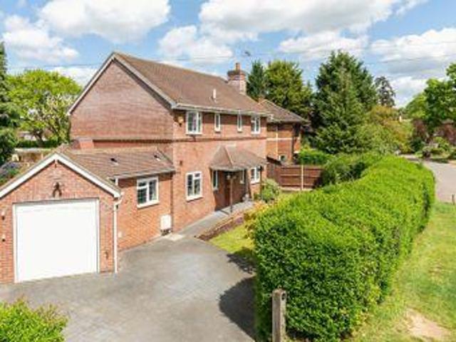 House for sale in Pachesham Park, Surrey