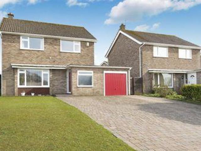 House for sale in Littlecote, West Sussex