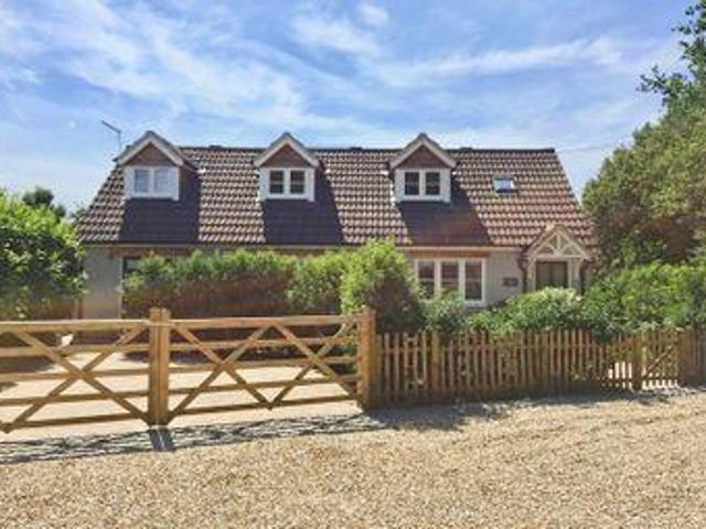House for sale in Farnham, Waverley