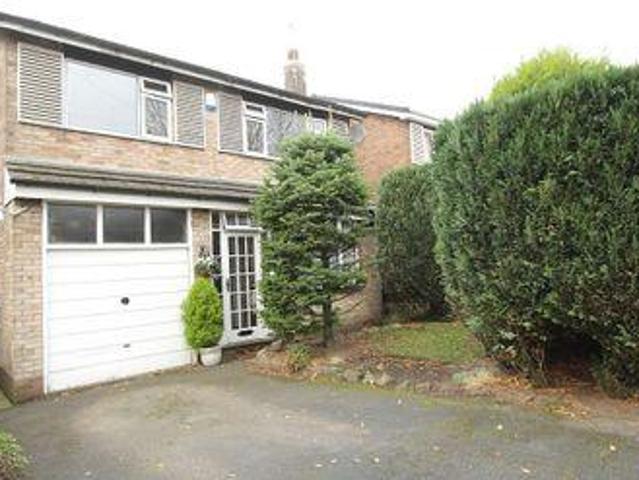 House for sale in Huddersfield, West Yorkshire