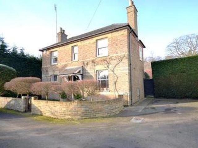 House for sale in Ascot