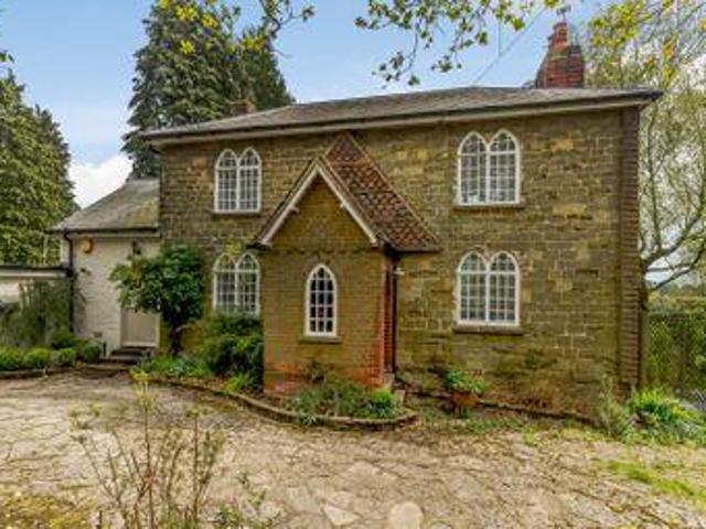 House for sale in Fole, Surrey
