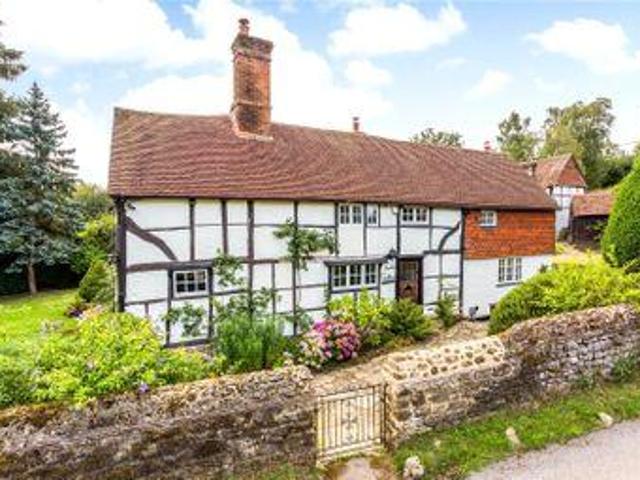 House for sale in Pachesham Park, Surrey