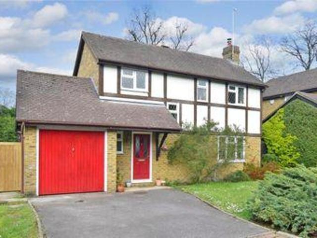 House for sale in Pachesham Park, Surrey