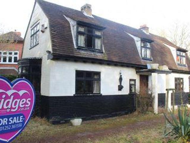 House for sale in Aldershot, Hampshire
