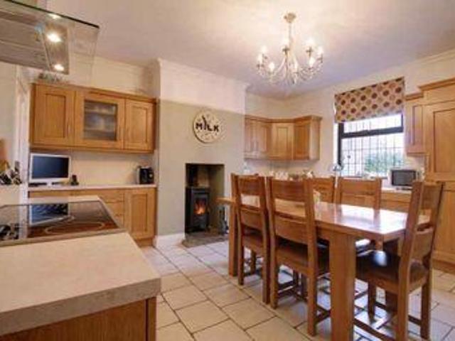 House for sale in Ossett, West Yorkshire