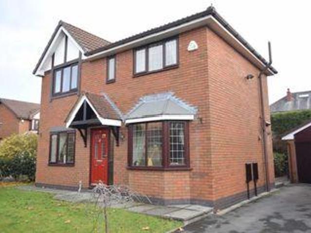 House for sale in Ashton-under-Lyne, Tameside