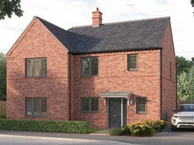 House for sale in Froggatt, East Midlands