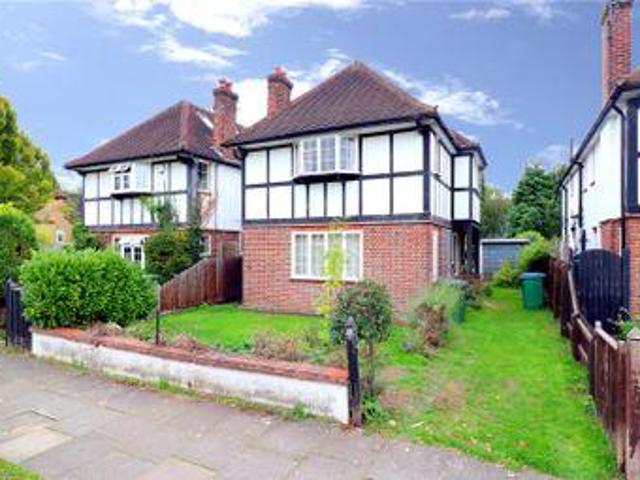 House for sale in Watford, Hertfordshire
