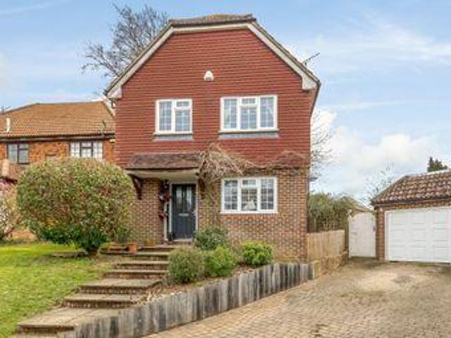 House for sale in Fole, Surrey
