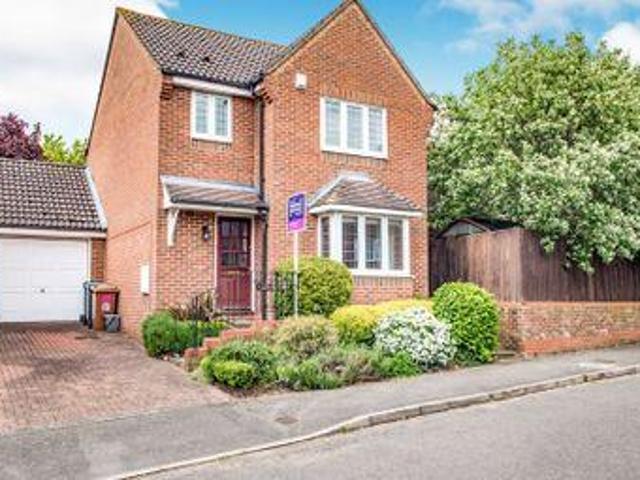 House for sale in Batchworth, Hertfordshire