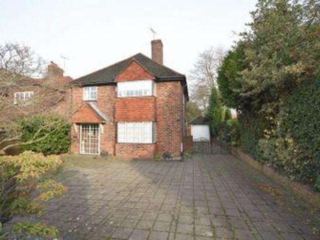 House for sale in Farnham, Waverley