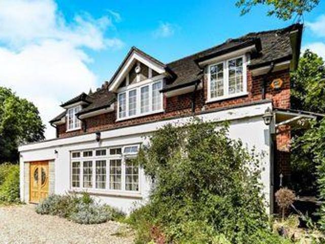 House for sale in Hillview, Surrey
