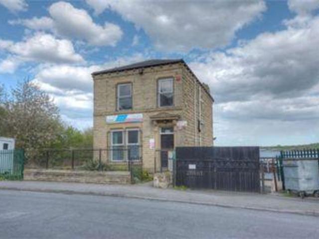 House for sale in Batley, West Yorkshire