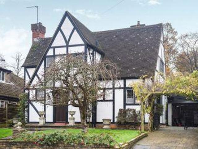 House for sale in Edgware, Greater London