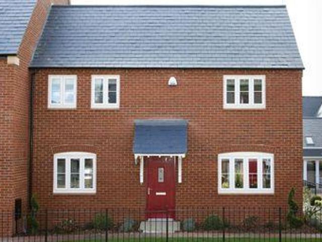 House for sale in Brackley, West Northamptonshire
