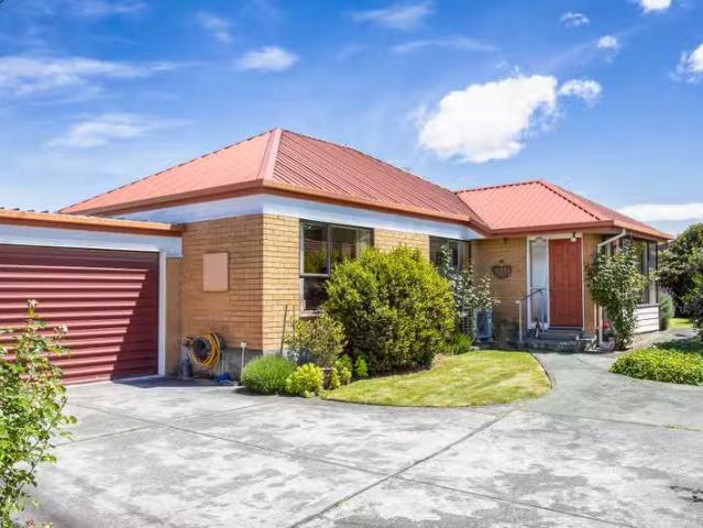 House for rent in Chaslands, Canterbury