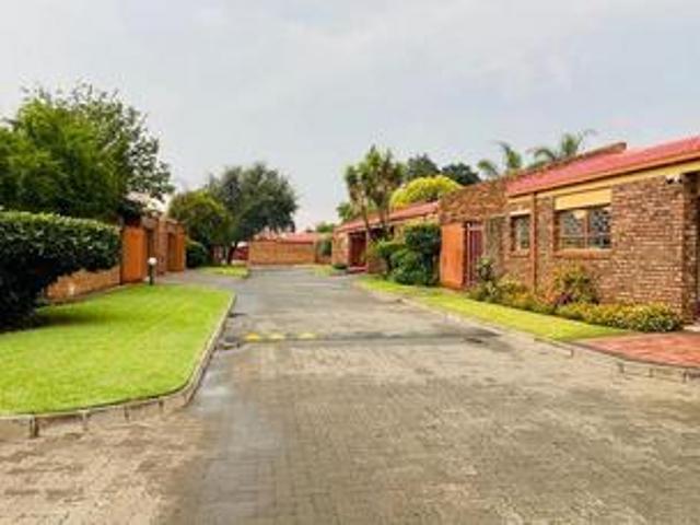 Townhouse for sale in Sedibeng, Gauteng