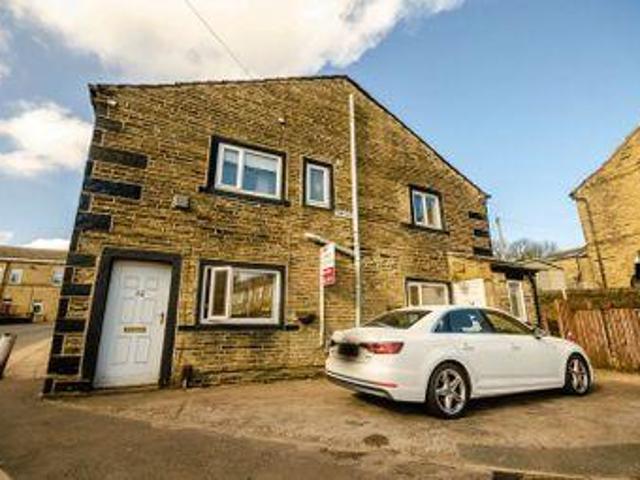 House for sale in Halifax, West Yorkshire