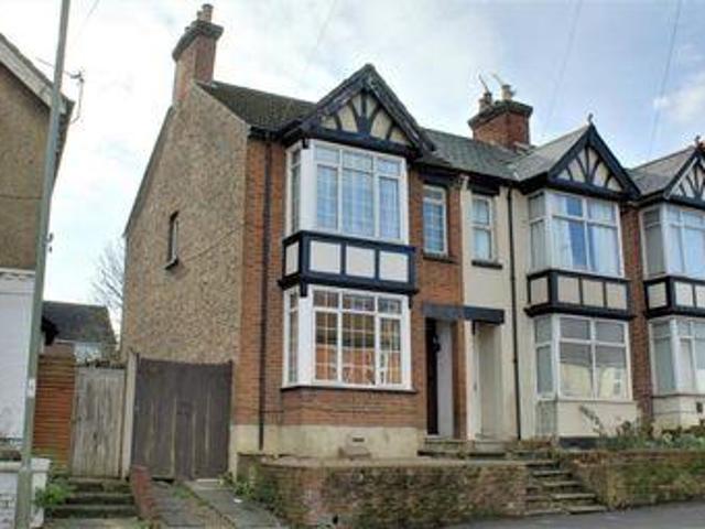 House for sale in Aldershot, Hampshire