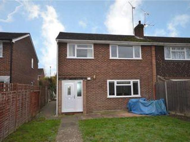 House for sale in Heol-las, Surrey