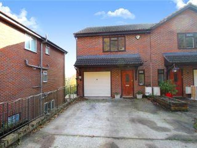 House for sale in The Butts, Kent